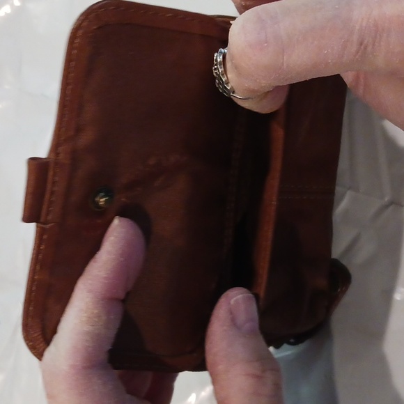Wallet - Picture 2 of 6